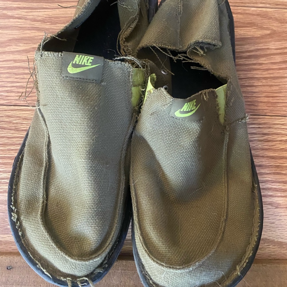 Nike slip ons